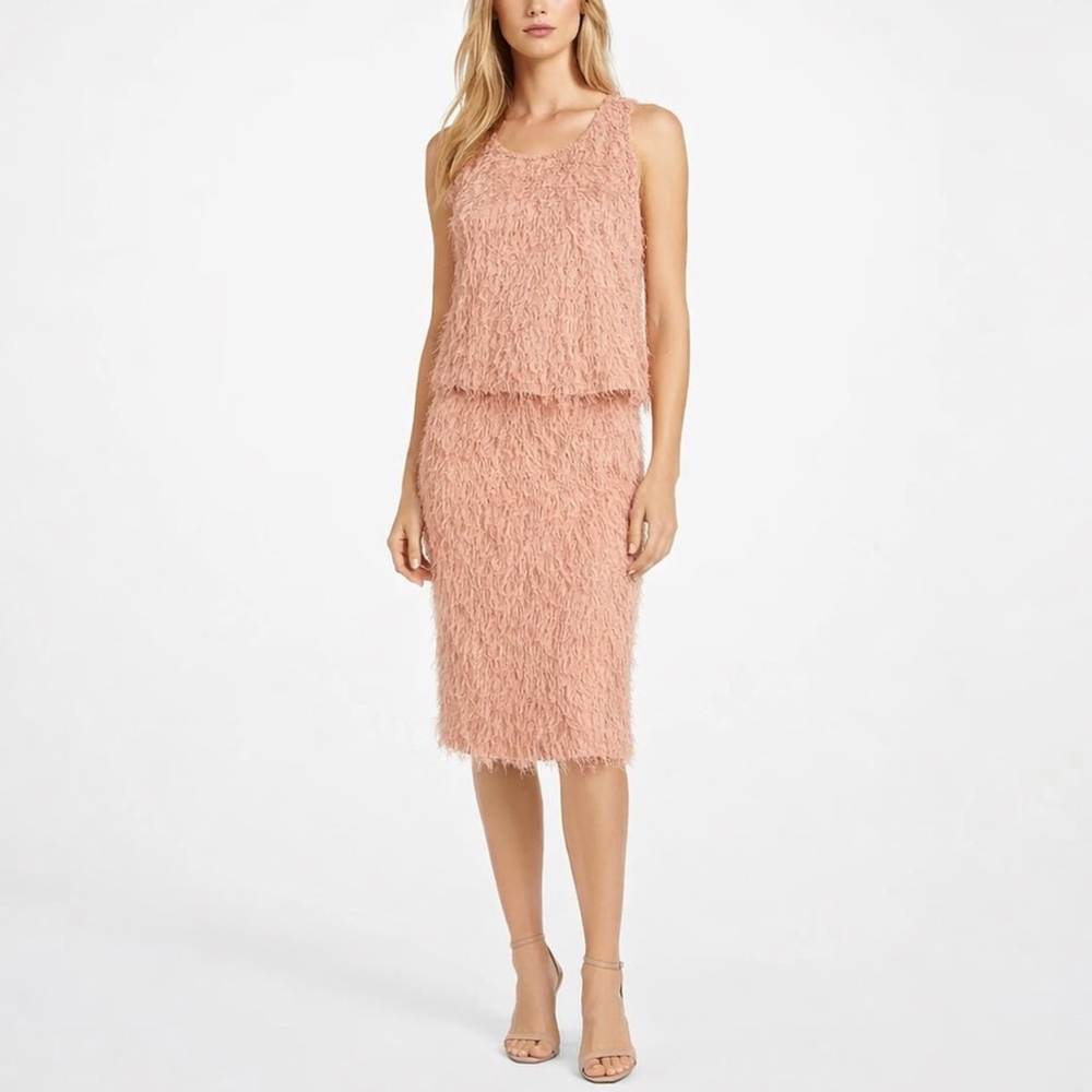 Marella Textured Feather 2-Piece Set Blush Pink Top Skirt Suit
